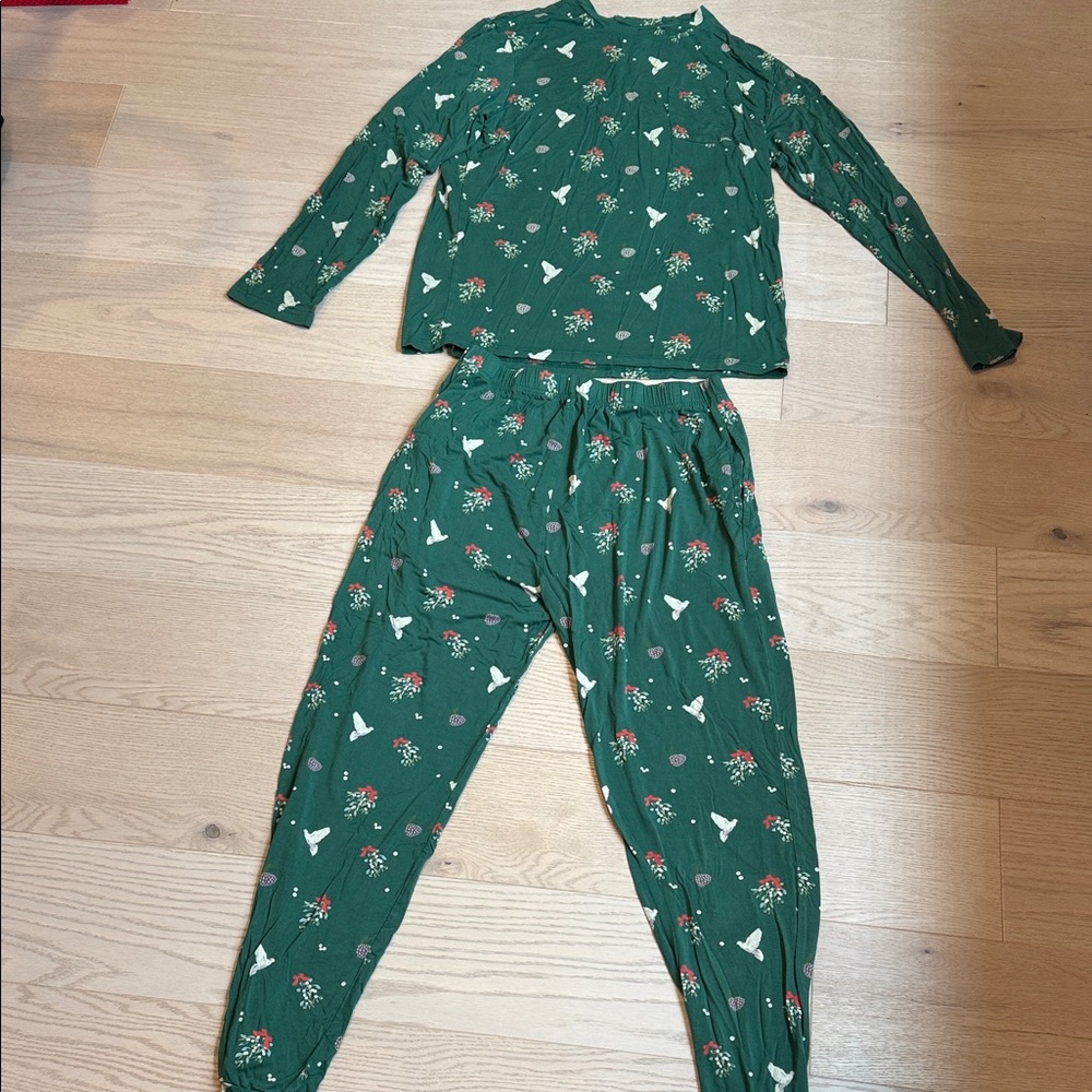 Kyte BABY Men’s Mistletoe Pajama Set Size M